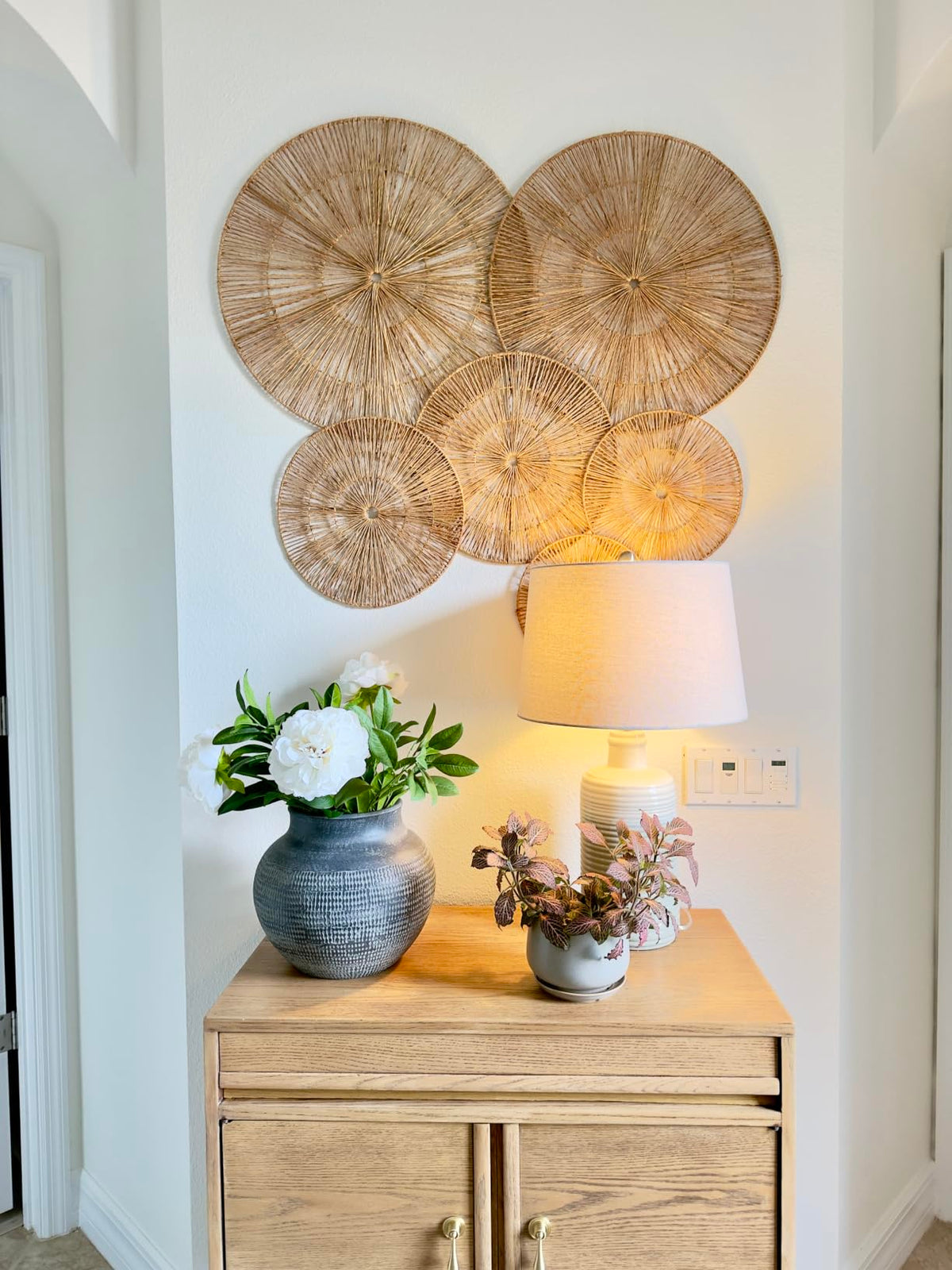 Set of 6 Jute Wicker Wall Decor Baskets, Round Extra Large Woven Wall Plates
